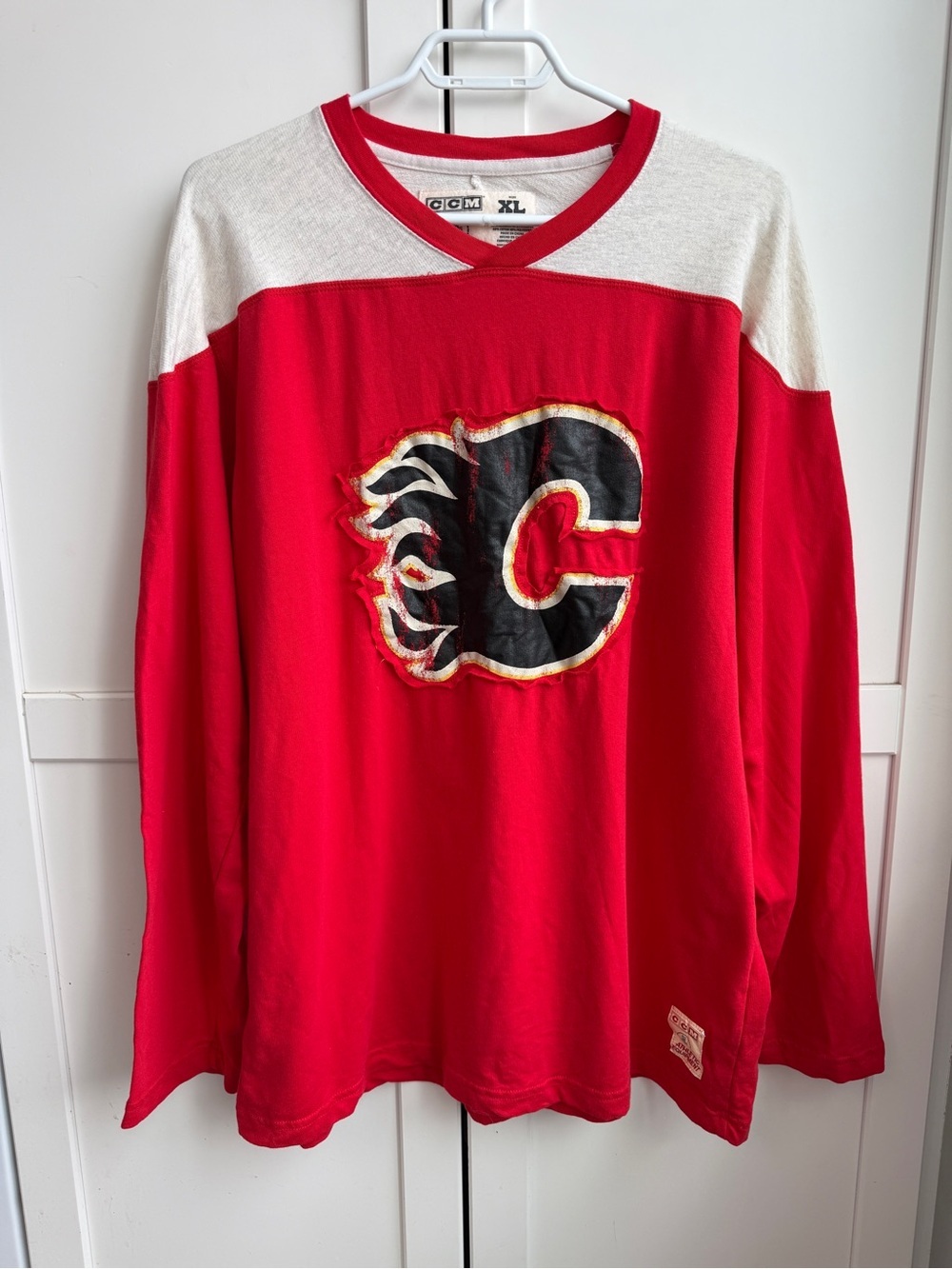 Vintage Y2K CCM Calgary Flames NHL Long Sleeve Hockey Shirt